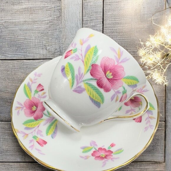 Tuscan Fine English Bone China Porcelain Small Teacup And Saucer Set England VTG - Picture 2 of 12